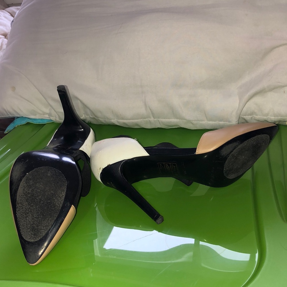 Straped heels - Picture 6 of 10